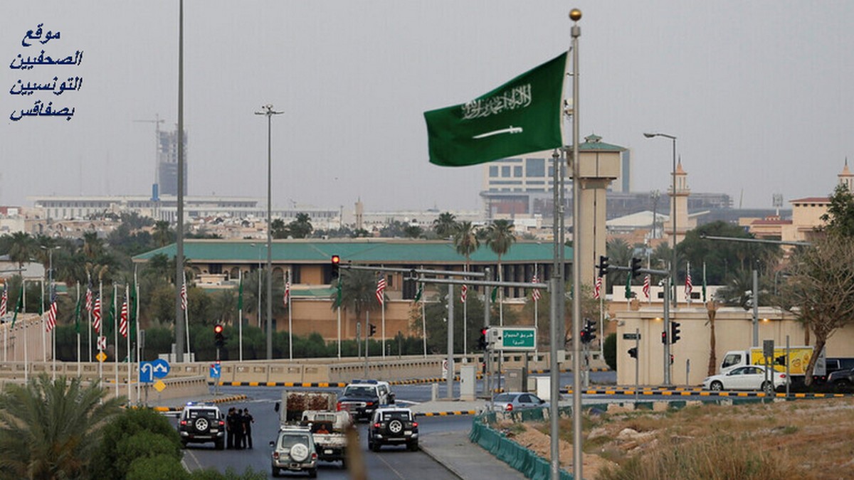 السعودية تتيح تأشيرة الزيارة إلكترونيا لمواطني 8 دول جديدة