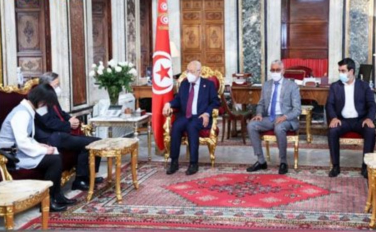 سفير الصين في تونس يؤكد إستعداد بلاده لمساعدة تونس على توفير اللقاحات
