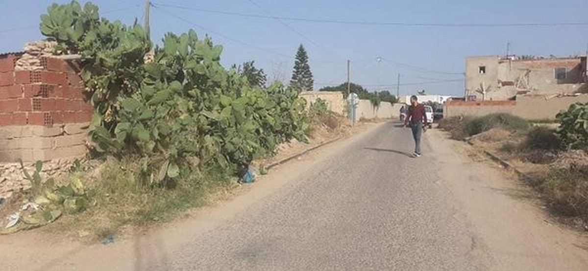 بلدية الحاجب  تشرع  في  ازالة  الطوابي