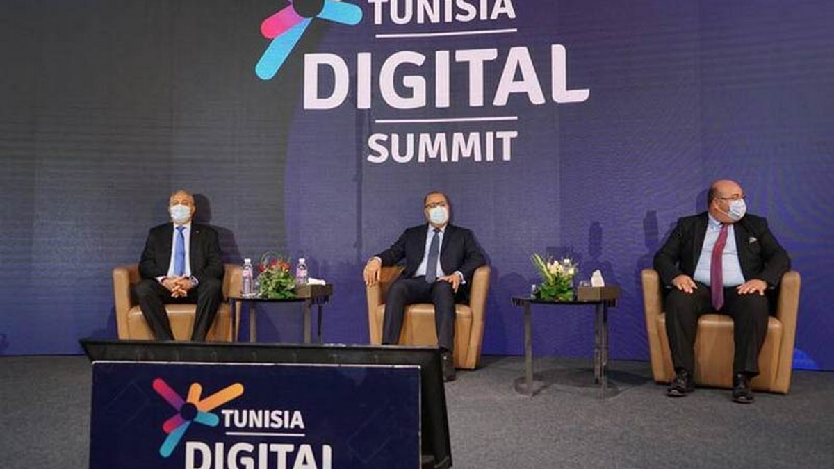 المشيشي يؤكد في افتتاح قمة تونس الرقمية على أهمية عدم أن تتحول رقمنة الإدارة إلى رقمنة للبيروقراطية