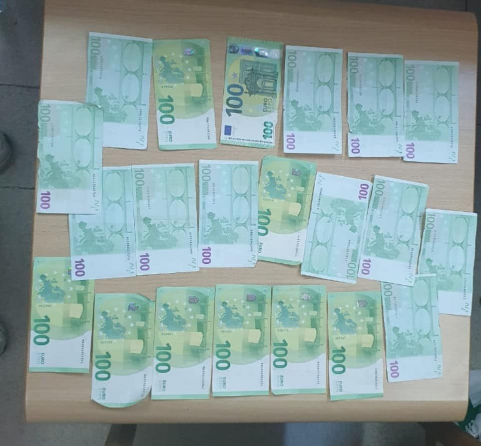 ميناء حلق الوادي: حجز مبلغ من العملة الأجنبية بقيمة 750 ألف دينار