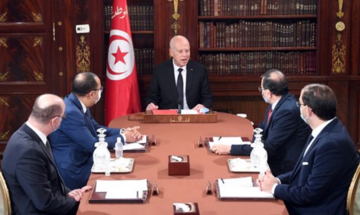 أهم ما جاء في الإجتماع الطارئ الذي دعا إليه رئيس الجمهورية.