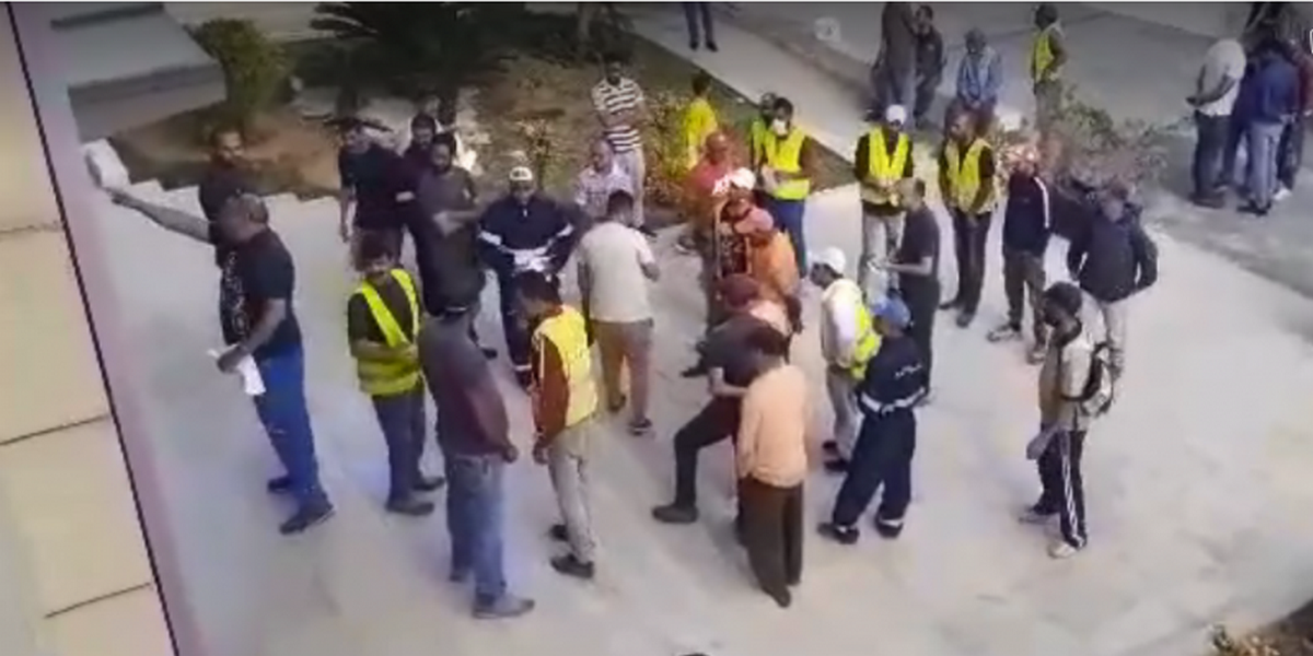 محاصرة مقر إذاعة شمس أف أم من طرف عشرات العاملين ببلدية الكرم