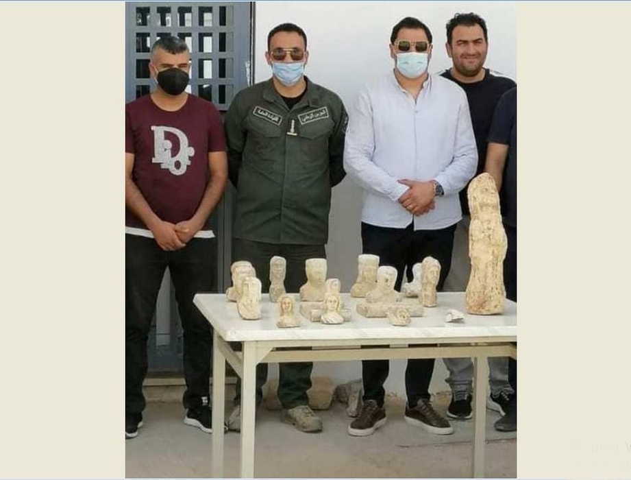غار الدماء: ضبط شخصين بحوزتهما 17 قطعة أثرية