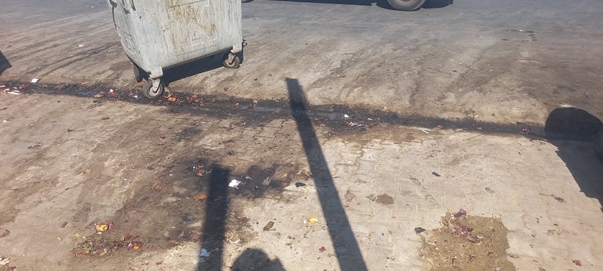 باب الجبلي: فضلات وروائح كريهة تغزو المكان