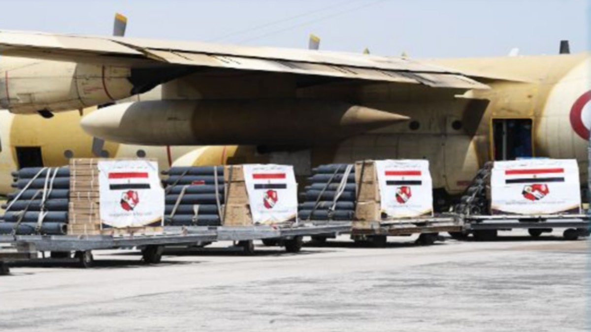 3 طائرات مصرية محمّلة بمعدات طبيّة تصل تونس