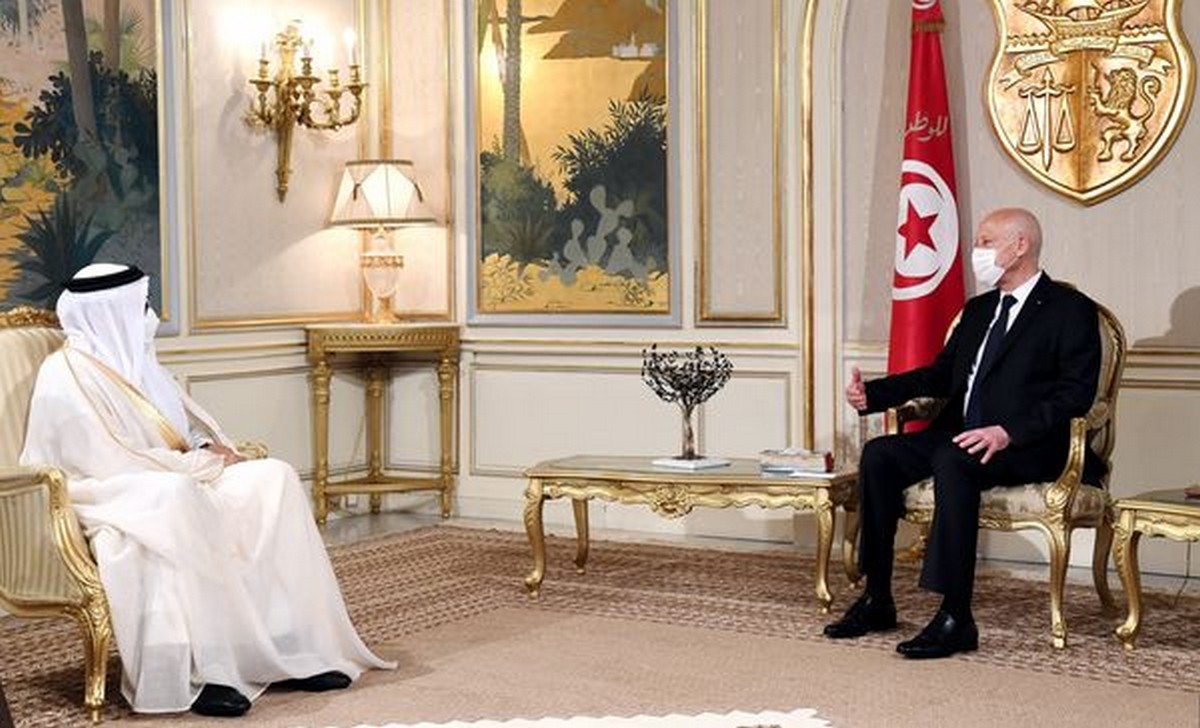رئيس الجمهورية قيس سعيد يستقبل  وزير الخارجية البحريني