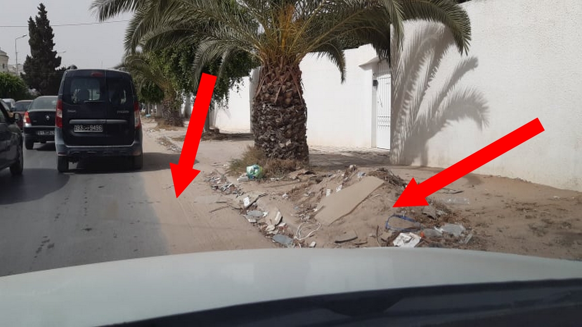 صفاقس الأتربة تُغطي الطريق