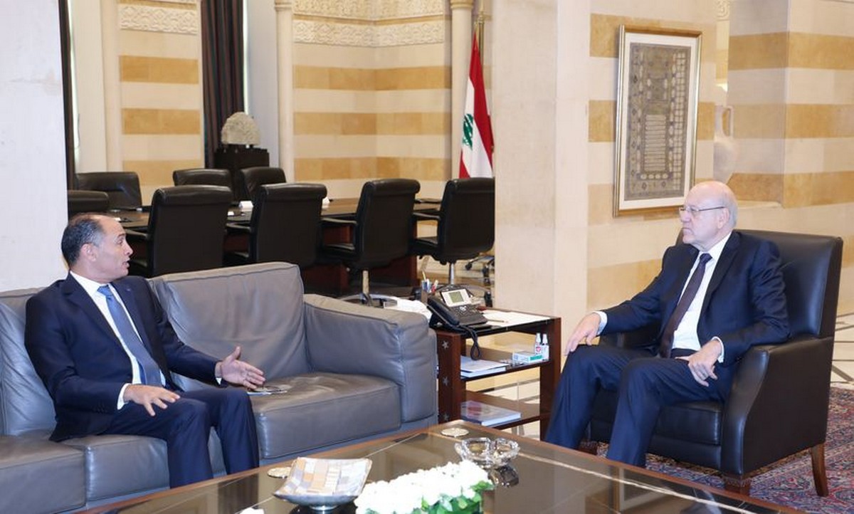 رئيس الحكومة اللبنانية نجيب ميقاتي يستقبل سفير تونس