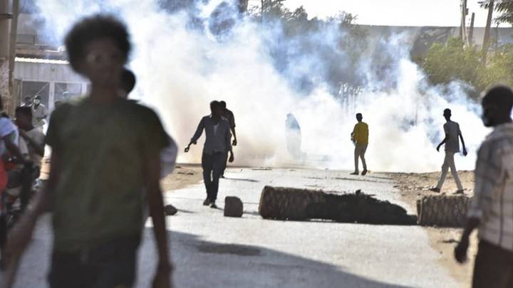 السودان.. ارتفاع قتلى المظاهرات المطالبة بالحكم المدني إلى خمسة