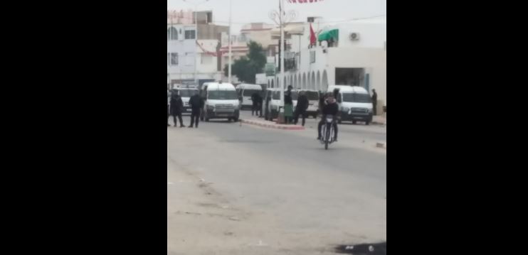 بالفيديو:هدوء  تام في  عقارب  وافراح  بعد  تدخل  رئيس  الجمهوريّة