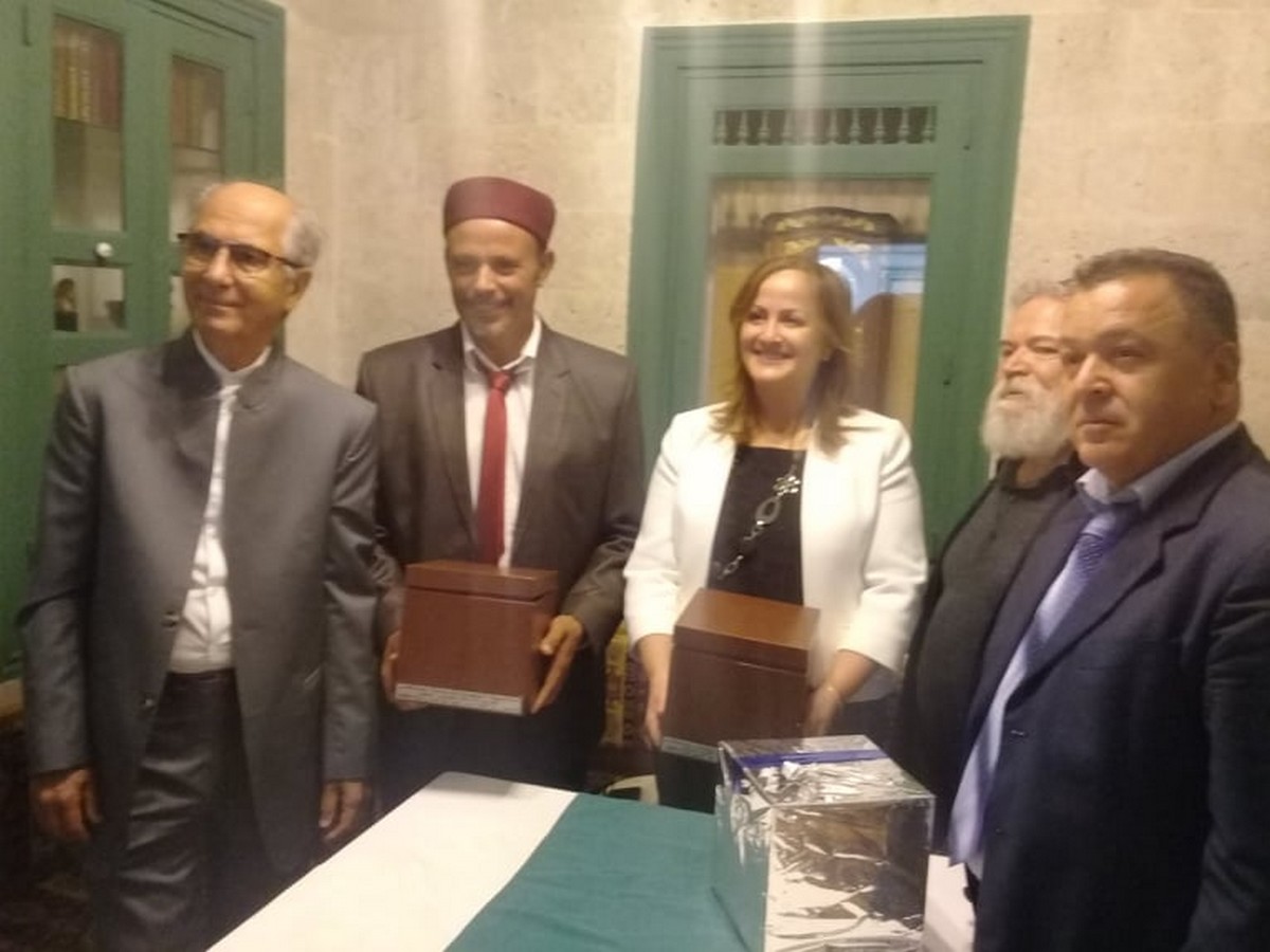 في دار  بيّة : تكريم المتوجين بجائزة محمد  عبد  المولى لبلدية صفاقس