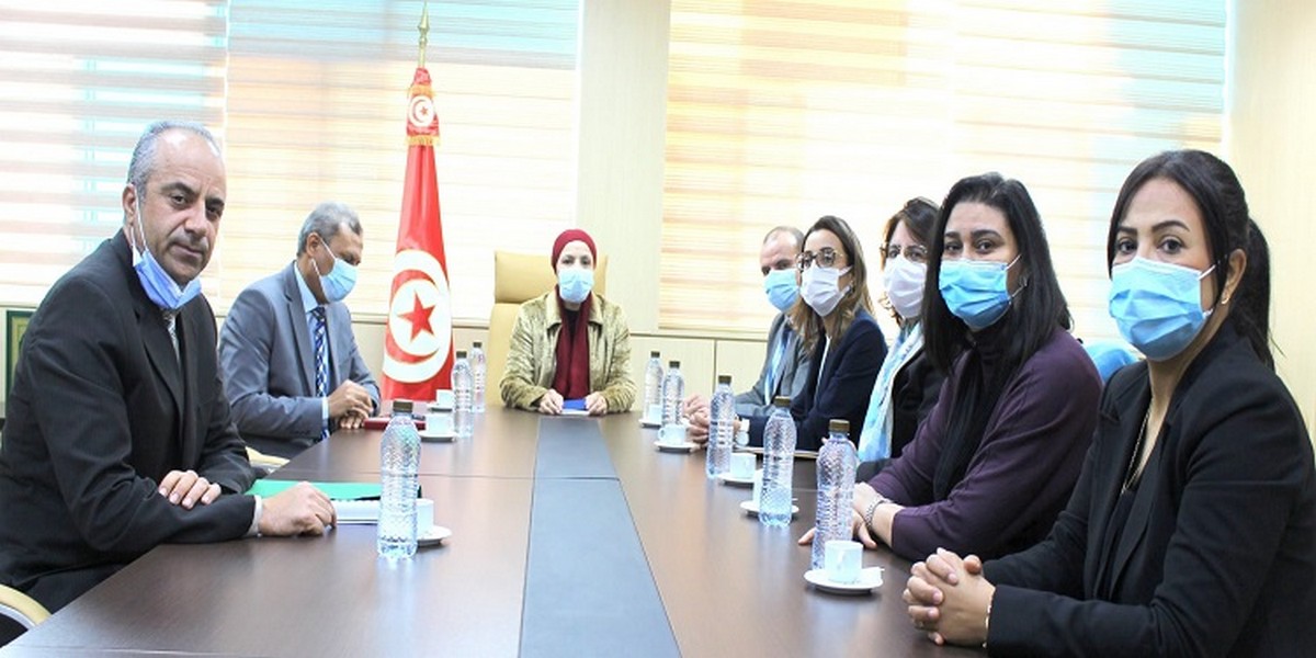 وزيرة العدل تلتقي رئيس جمعية القضاة التونسيين