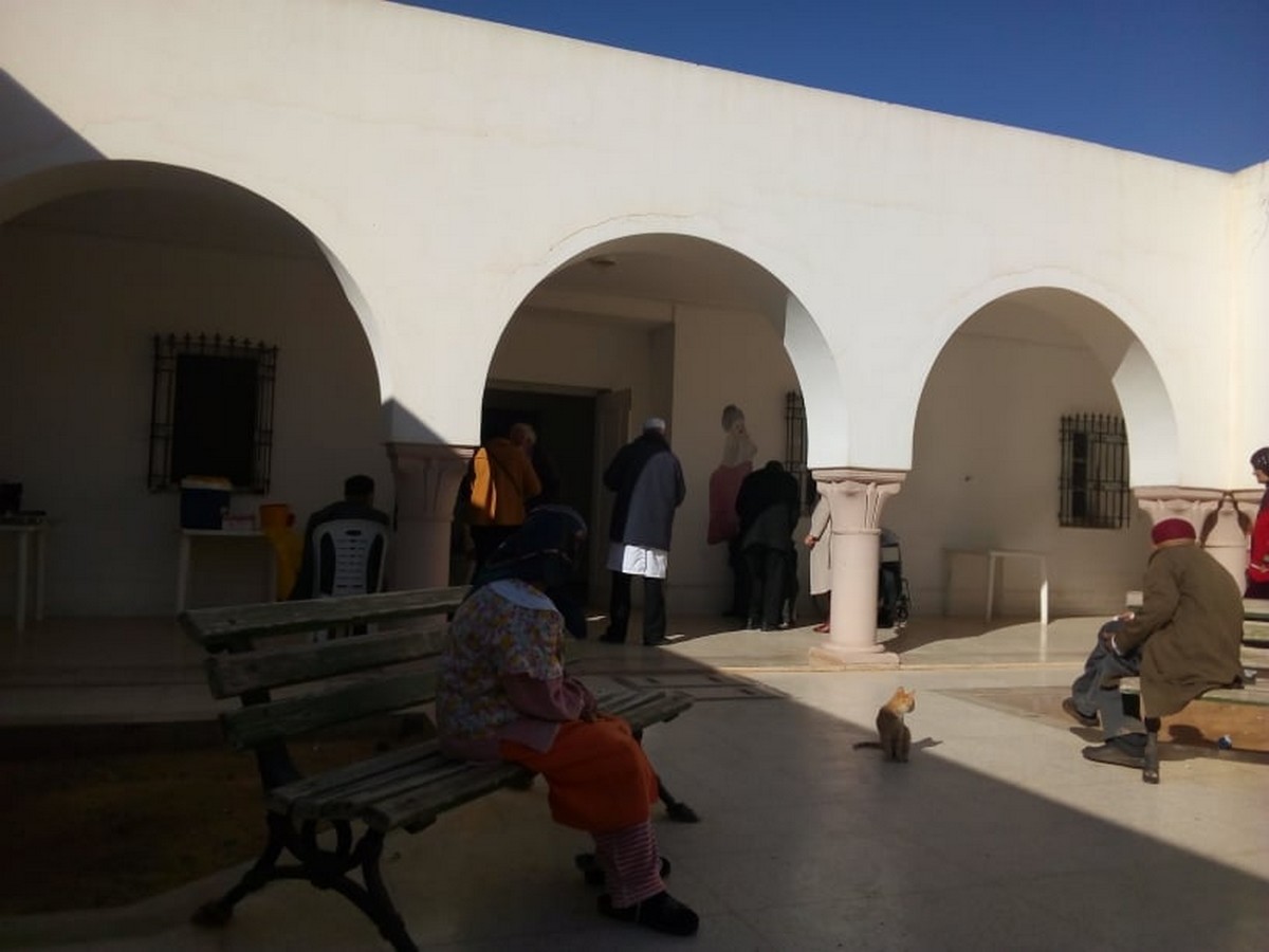 حملة تلقيح ضد فيروس النزلة الموسمية الوافدة بدار المسنين بصفاقس