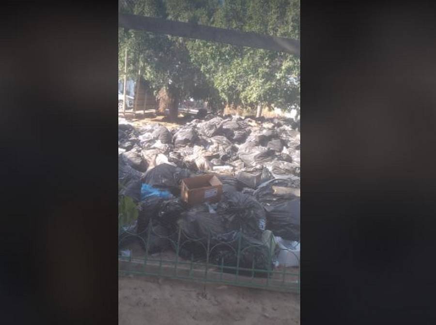 صفاقس : النفايات تغزو مُستشفى الهادي شاكر والسُلطة في سبات عميق