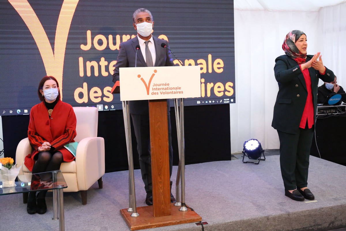 وزير الشباب والرياضة السيد كمال دقيش يشرف على فعاليات الإحتفال باليوم العالمي للعمل التطوعي