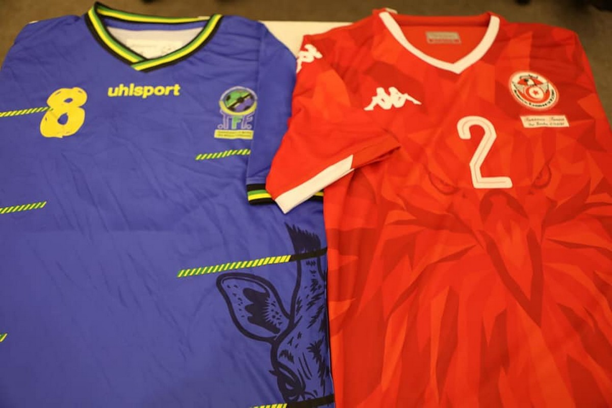 الحرب الاعلامية بين الجامعة والوزارة  تسيطر على تحضيرات المنتخب