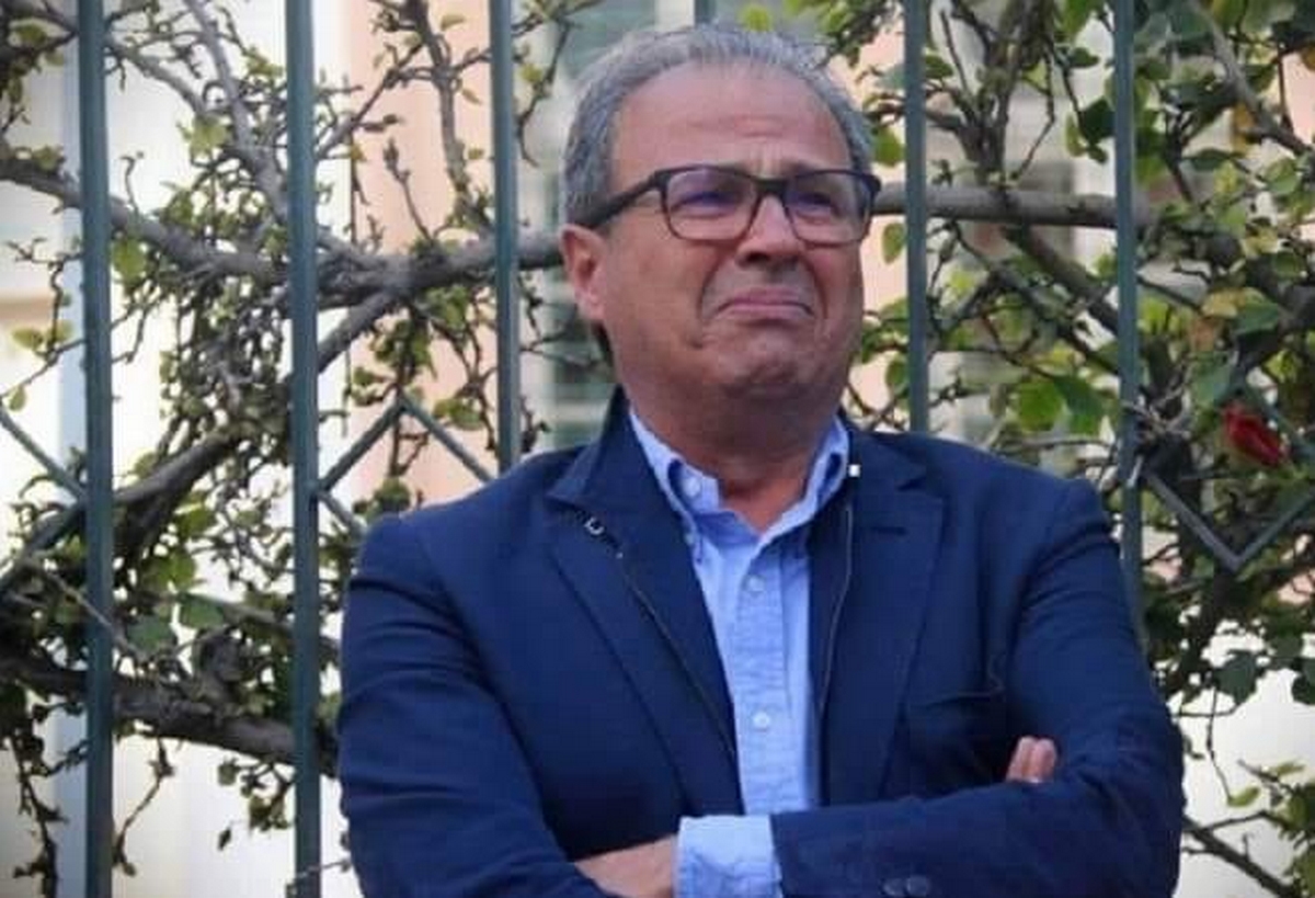 النادي الصفاقسي : الأحباء يُشككون في 20 المليار المقدمة من طرف خماخم