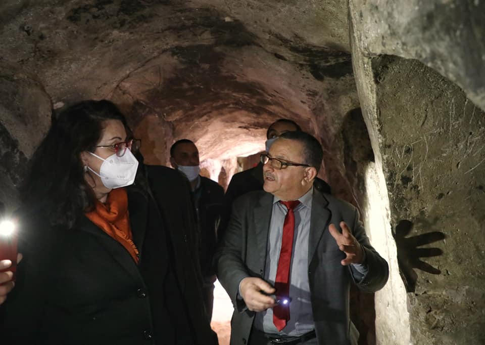 وزيرة الثقافة تدعو إلى إنقاذ المعالم الأثرية من الإندثار خلال زيارتها لجامع علولة بمدنين