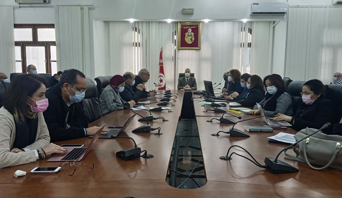 وزير الصحة يدعو الى تحديد حاجيات البلاد من الأدوية قصد ترشيد الانفاق