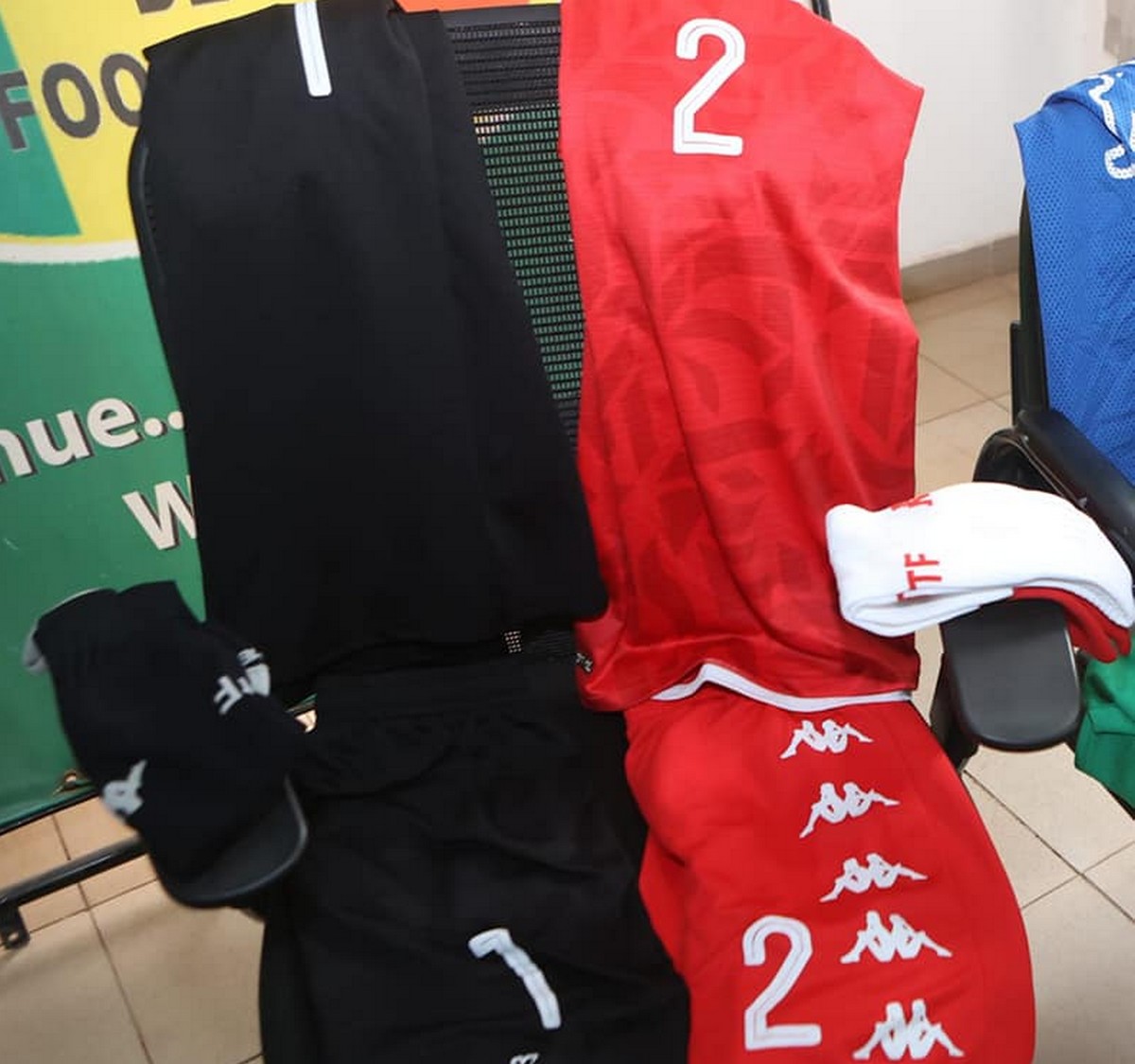 المنتخب التونسي  سيواجه المنتخب المالي بالازياء الحمراء