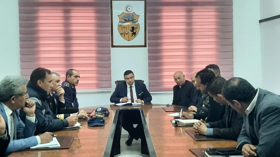 صفاقس: الهجرة السرية محور اجتماع اللجنة الجهوية لتفادي الكوارث باشراف المعتمد الاول