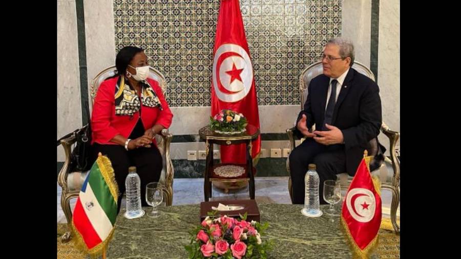 غرق ‘إكسيلو’: سفيرة غينيا الاستوائية تُطلع الجرندي على اجراءات تتبع البواخر المخالفة الحاملة لعلم بلادها