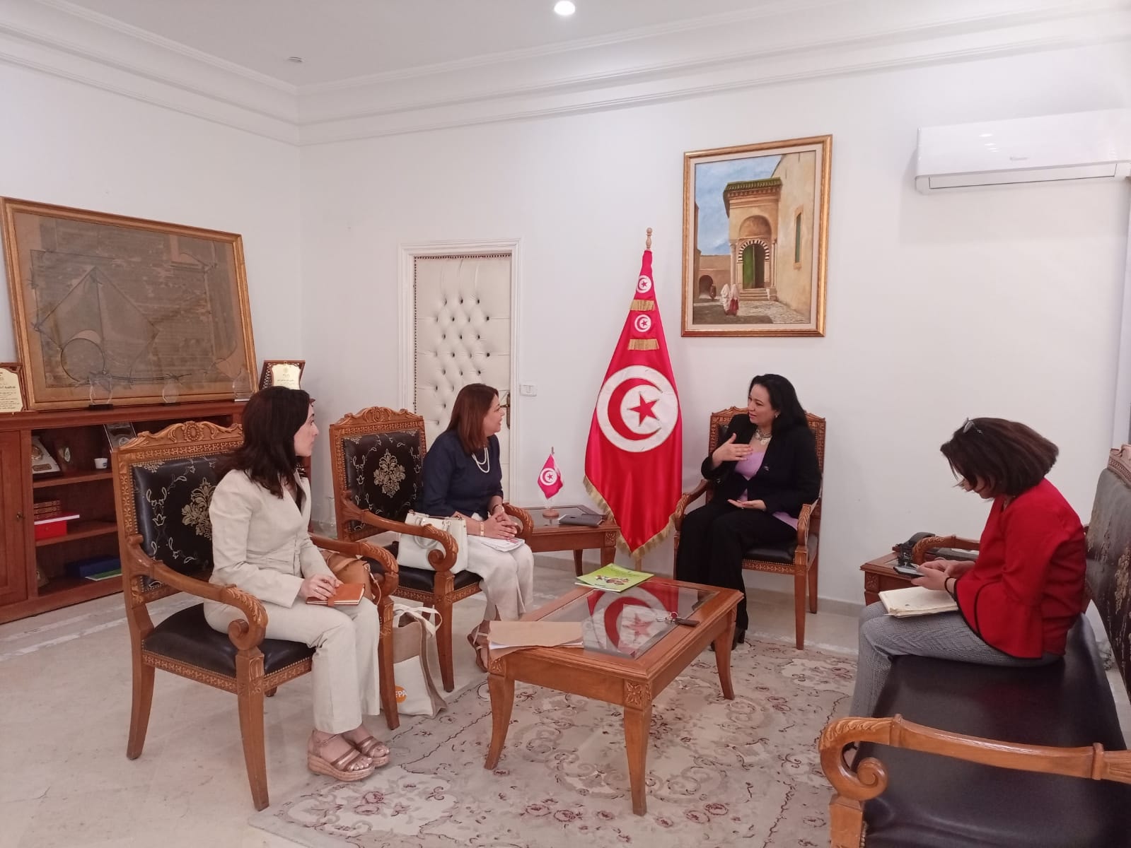 مشروع الاستراتيجية الوطنية متعدّدة القطاعات لكبار السن محور جلسة عمل  بتونس