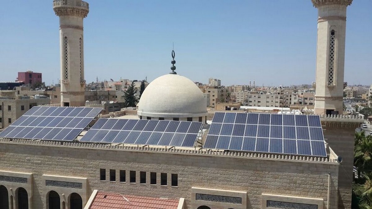 للتحكّم  في  استهلاك الطاقة : نحو  تجهيز 6100 مسجدا  بالطاقة الشمسيّة