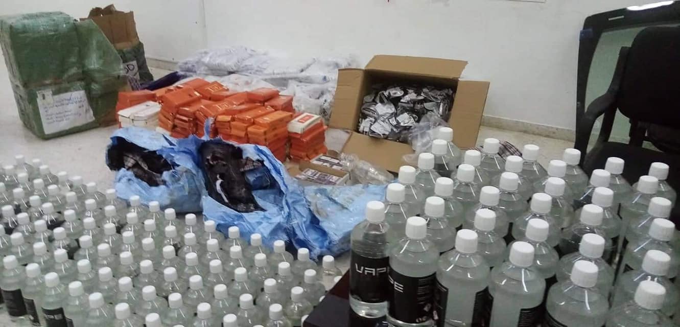 تطاوين: ضبط كمية من السجائر المهربة وشاحنة دون لوحات منجمية