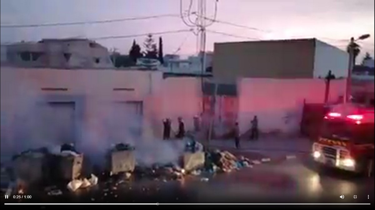صفاقس:حريق في اكداس من النفايات كاد ان يتسبّب في كارثة على مستوى قنطرة بوعصيدة بطريق تونس