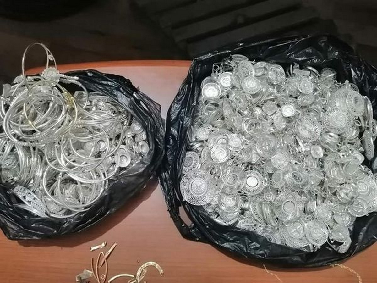مارث : حجز كمية من الذهب  والفضّة