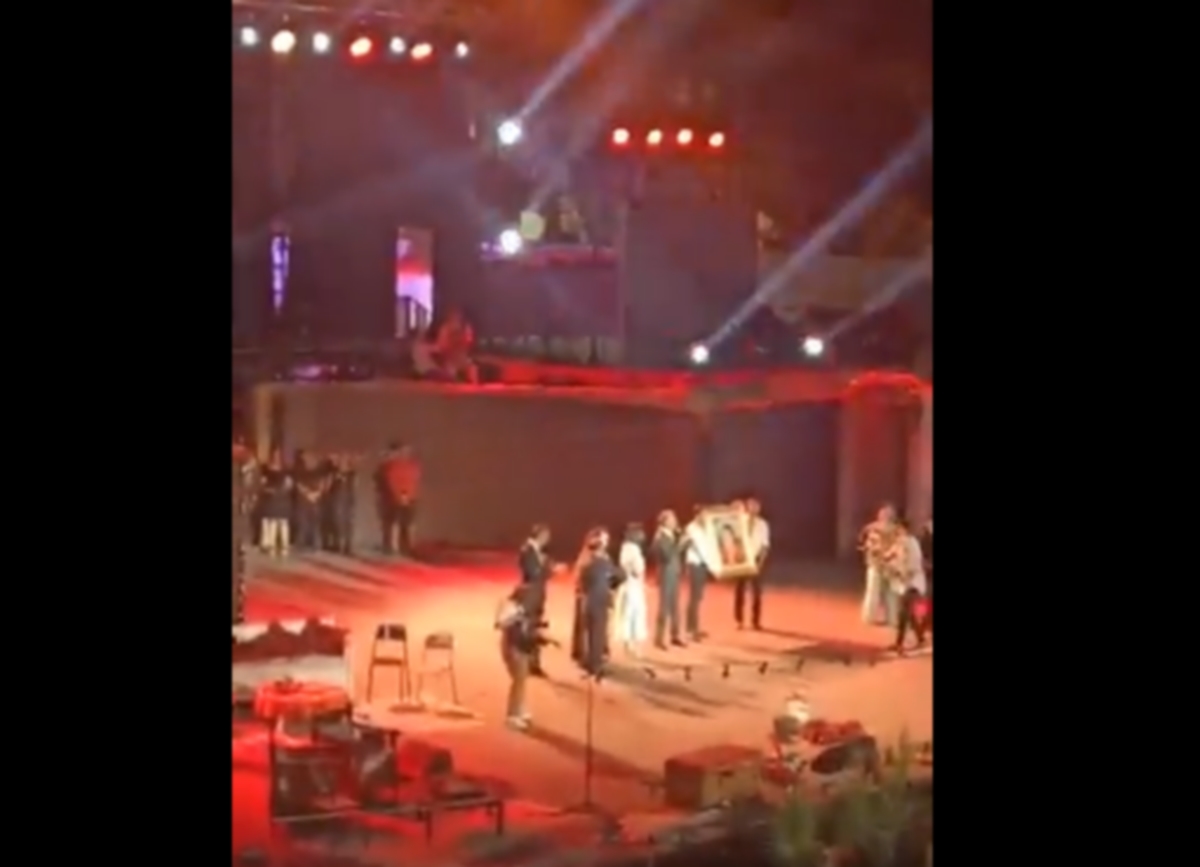 تكريم  أنس جابر في مهرجان قرطاج الدولي