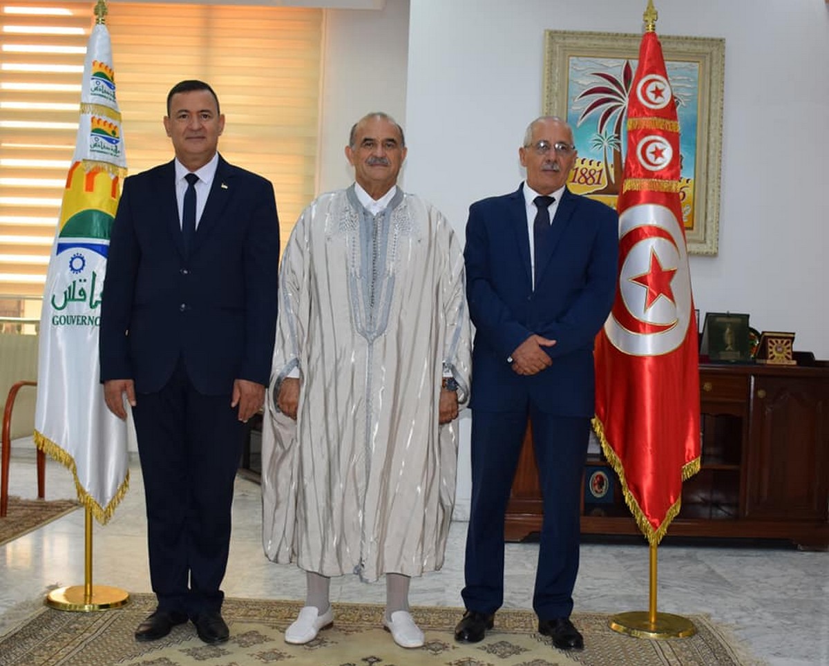 والي صفاقس  يتقبل  التهاني  بمناسبة عيد  الاضحى  المبارك