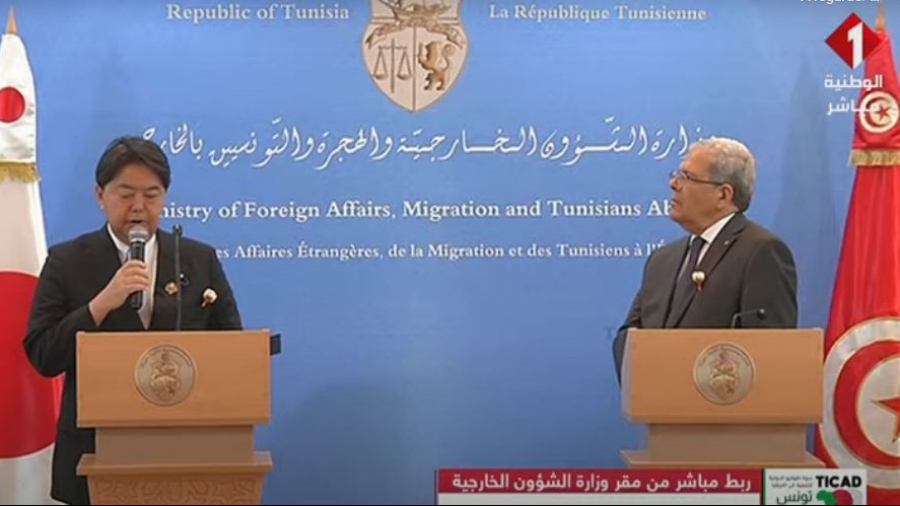 الجرندي لهاياشي: الديمقراطية لا رجعة فيها