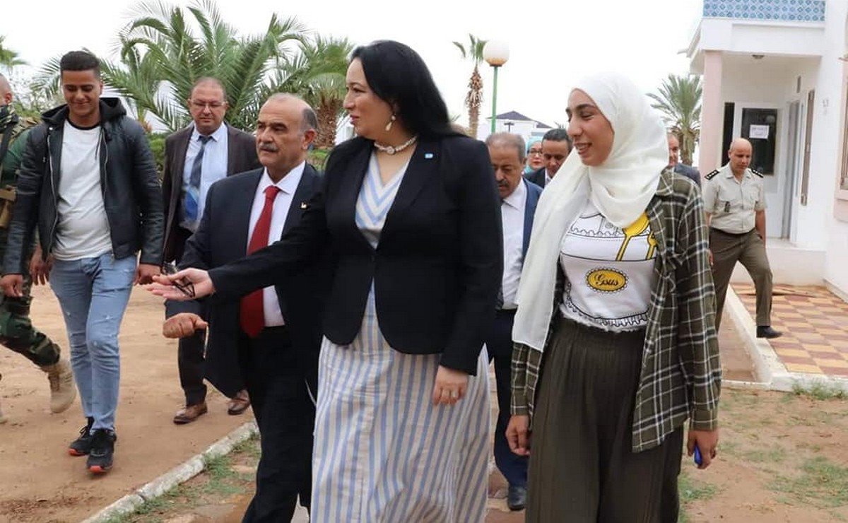 وزيرة الأسرة والمرأة والطّفولة وكبار السنّ تؤدّي ويارة الى قرية اس-او-اس المحرس