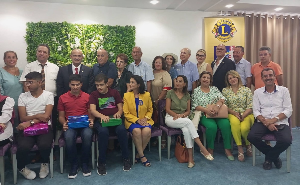 ببادرة من Lions club sfax Tina :تكريم التلاميذ المكفوفين الناجحين في الباكلوريا2022