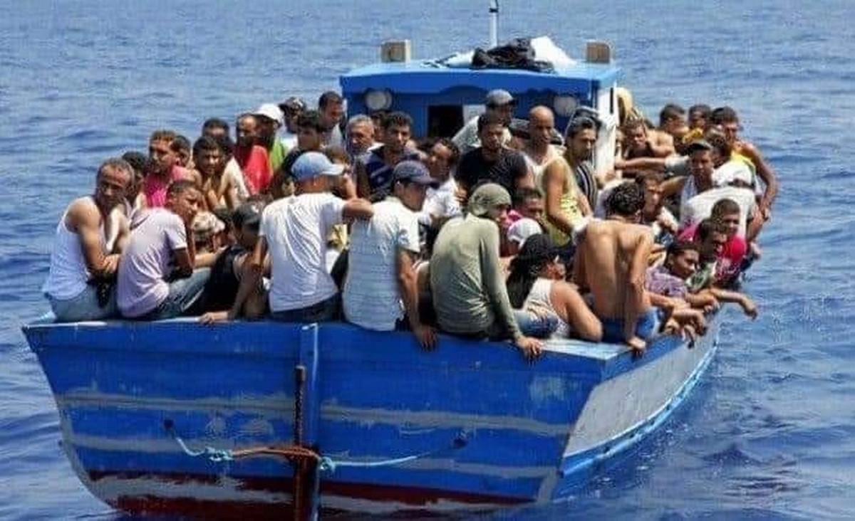 إنقاذ 635 مهاجرا من دول إفريقيا جنوب الصحراء تعرضت مراكبهم للغرق