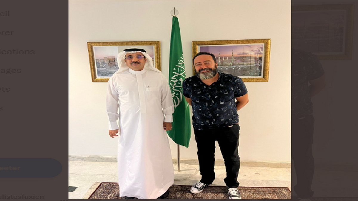 سفير المملكة السعودية يستقبل الفنان عاطف بن حسين