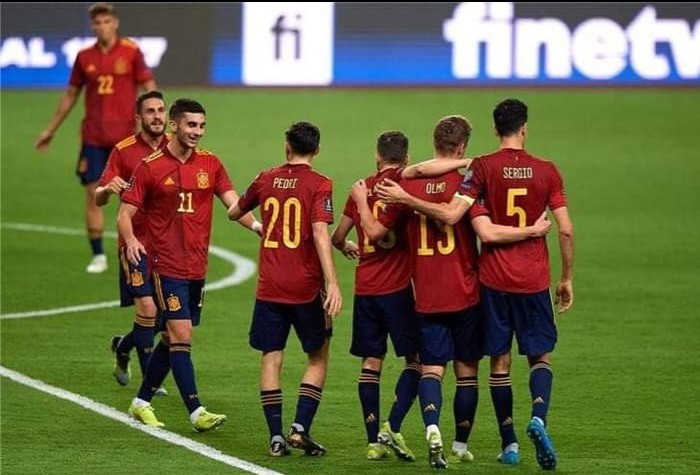 قبل 16 يوم: المنتخب الإسباني : لإستعادة الأمجاد.