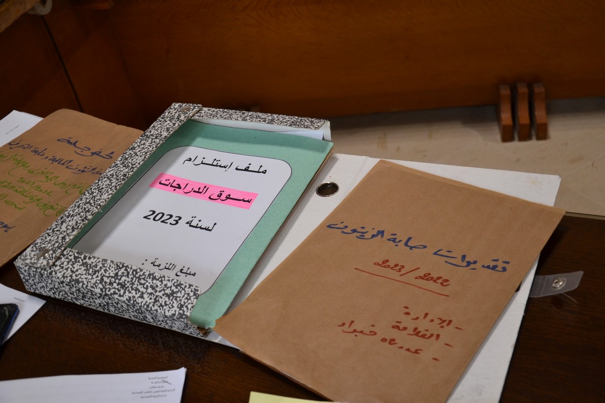 ضيعة بشكة : 36733 اصل زيتون والبلدية ترفض الاسعار المقدمة قياسا باسعار سوق  قرمدة
