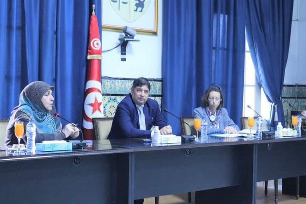 وفد وزارتي التخطيط والعمل والشؤون الاجتماعية بالجمهورية العراقية يختتم زيارته إلى تونس