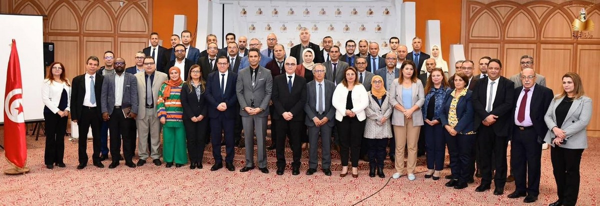 وزير التشغيل يشارك في الملتقى الذي نظمته وزارة التّربية بالشراكة مع البنك الافريقي