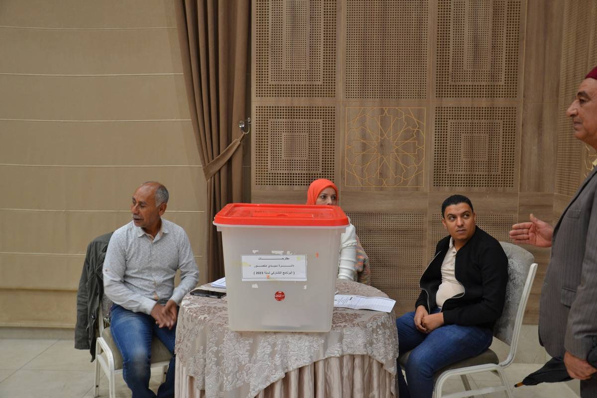 مشاركة محترمة في الجلسة التشاركية لاختيار مشاريع القرب في بلدية صفاقس