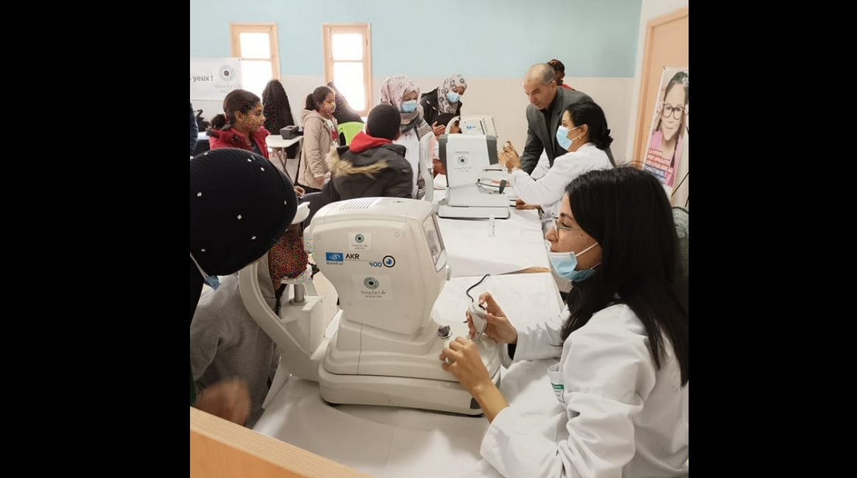 صفاقس الصخيرة : قافلة لتقصي النقص في البصر لفائدة التلاميذ