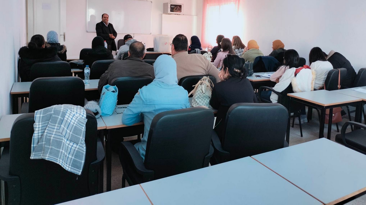 صفاقس حصص لتكوين رؤساء وأعضاء مراكز الإقتراع