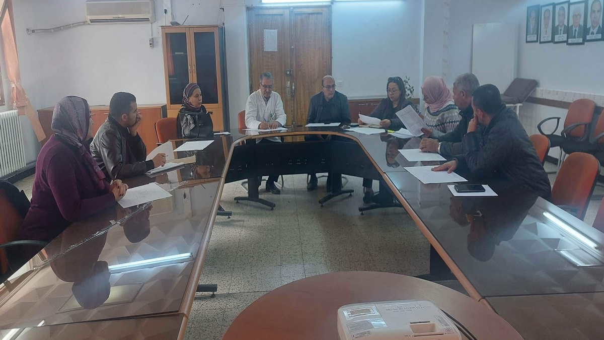قرقنة : جلسة لتجهيز قسم الانعاش بالمستشفى الجهوي