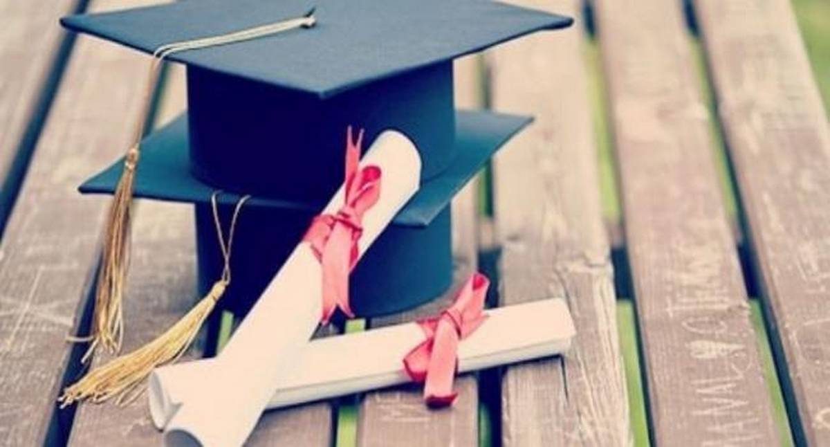 منح دراسية بالخارج :هذه قيمة المنح والقروض التي تخصّصها الدولة