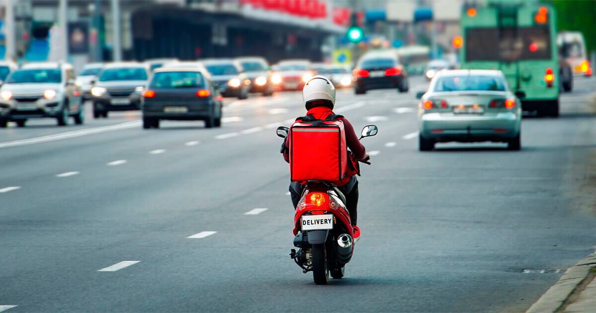 دراجات الـdelivery خطر جديد داهم  في  طرقات صفاقس