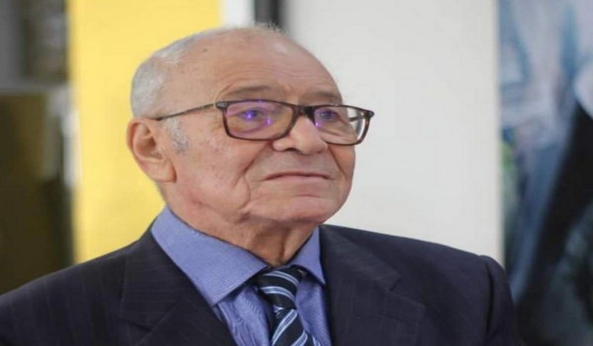 صفاقس :  تكريم  قيدوم مديري  المعاهد الاستاذ حسن كانون
